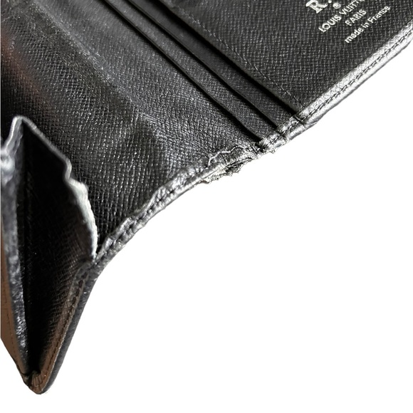 Louis Vuitton Black Taiga Brazza Bifold Long Wallet - Picture 11 of 16